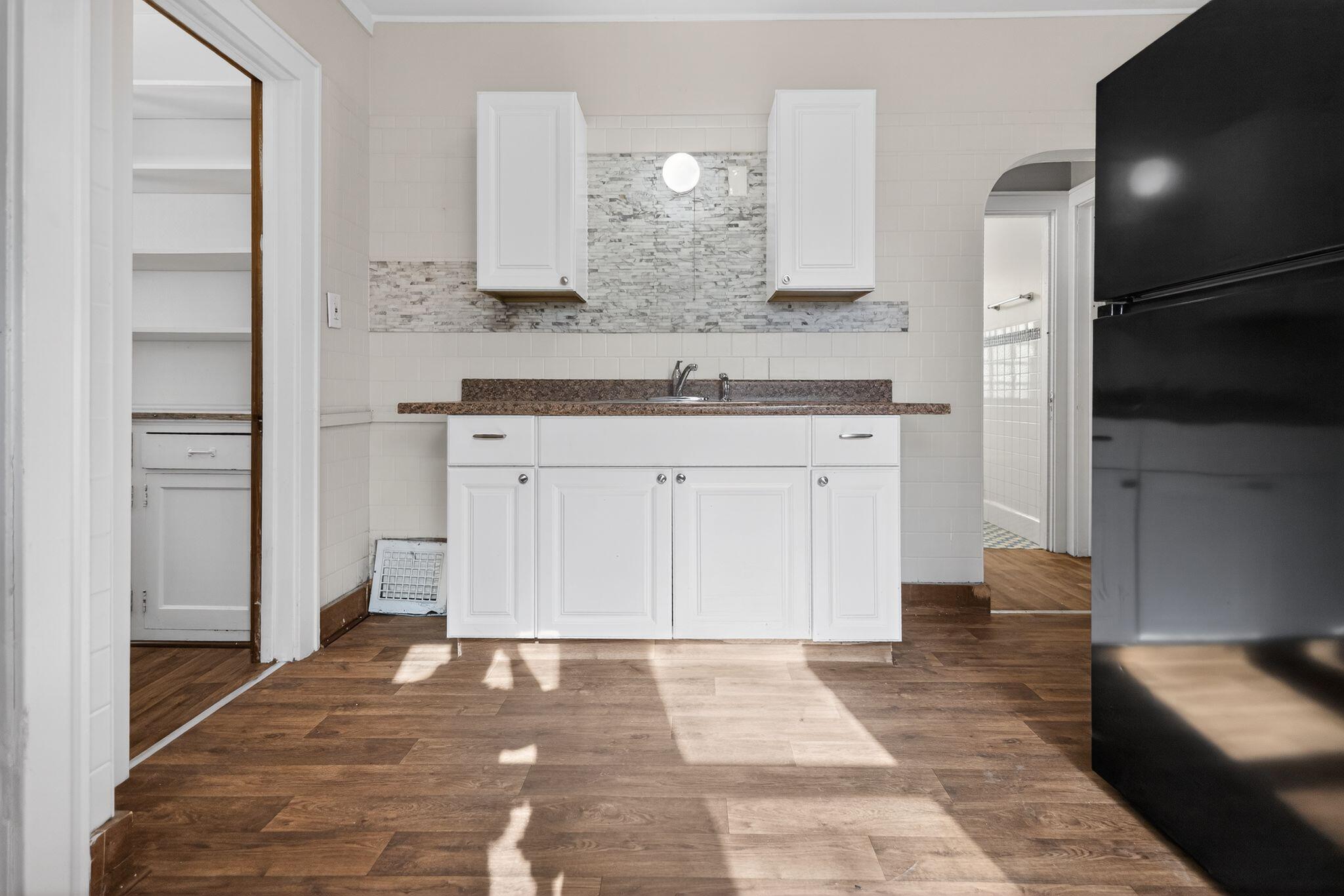 5331 North 37th Street Milwaukee, WI 53209 - Photo 11 of 35 14_5331_N_37th_St_Milwaukee_WI_53209-Kit