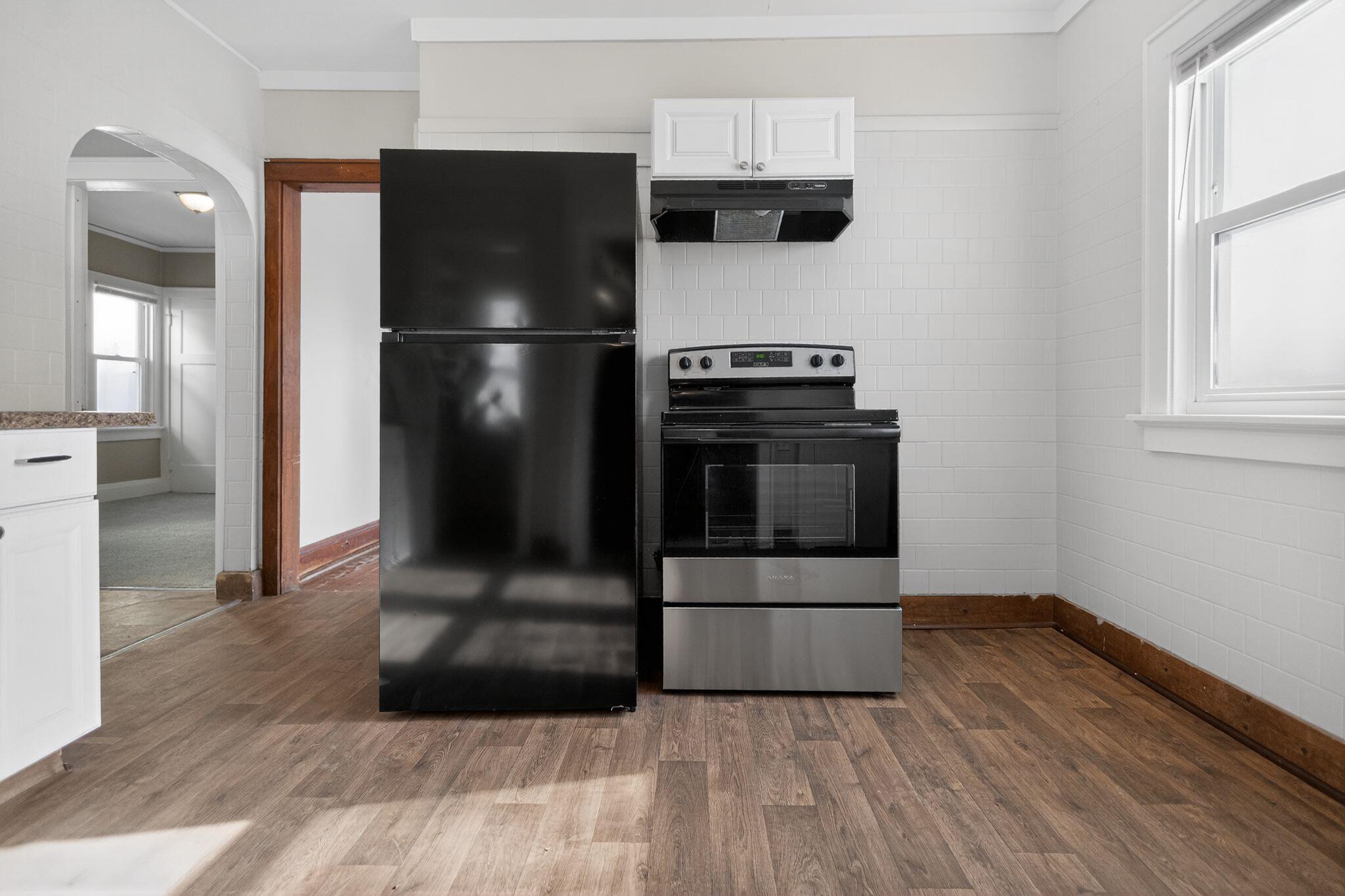 5331 North 37th Street Milwaukee, WI 53209 - Photo 12 of 35 15_5331_N_37th_St_Milwaukee_WI_53209-Kit