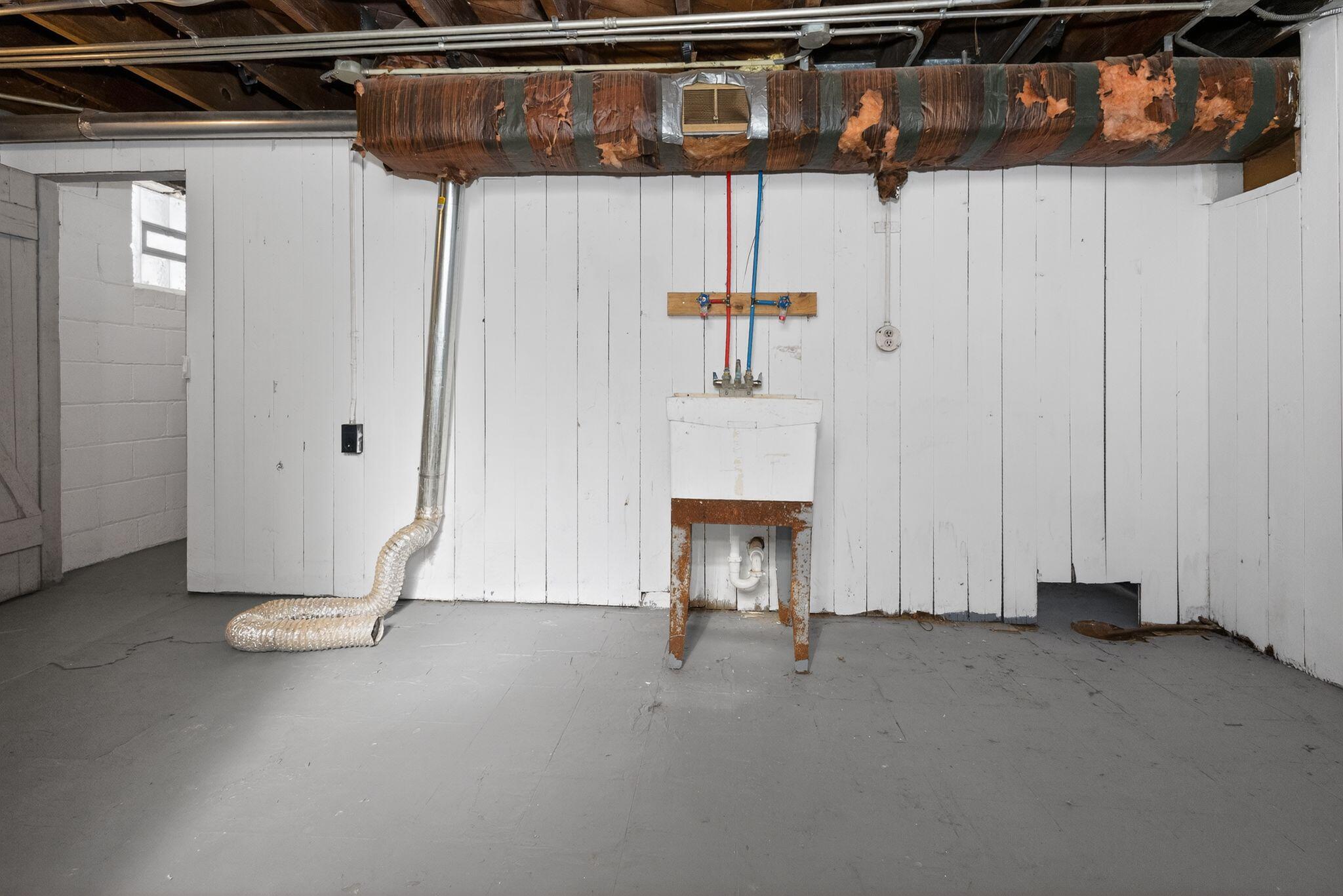 5331 North 37th Street Milwaukee, WI 53209 - Photo 27 of 35 27_5331_N_37th_St_Milwaukee_WI_53209-Oth