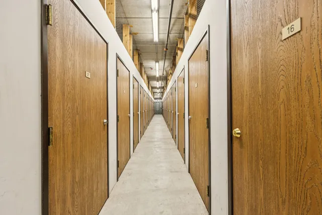 $284,900 | 619 Southeast 8th Street, Unit 208, Minneapolis, MN 55414