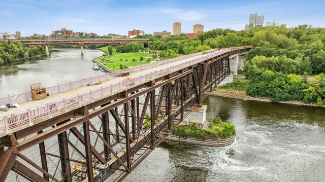 $284,900 | 619 Southeast 8th Street, Unit 208, Minneapolis, MN 55414