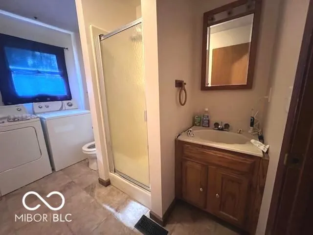 $210,000 | 189 Lafayette Avenue, Bedford, IN 47421