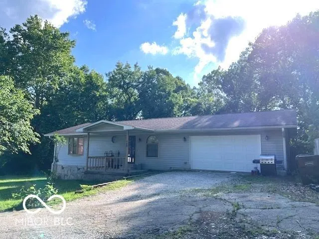 $210,000 | 189 Lafayette Avenue, Bedford, IN 47421