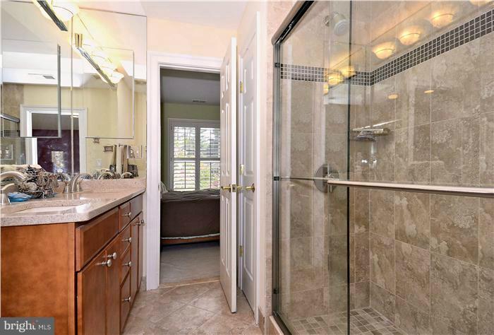 7735 Greentree Road Bethesda, MD 20817 - Photo 25 of 30 Bath 3