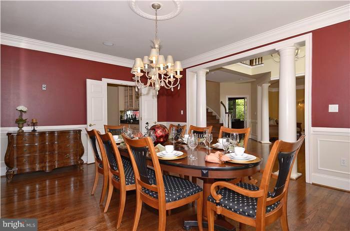 7735 Greentree Road Bethesda, MD 20817 - Photo 5 of 30 Dining Room