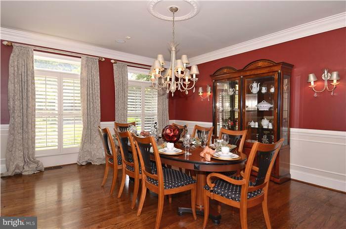7735 Greentree Road Bethesda, MD 20817 - Photo 6 of 30 Dining Room