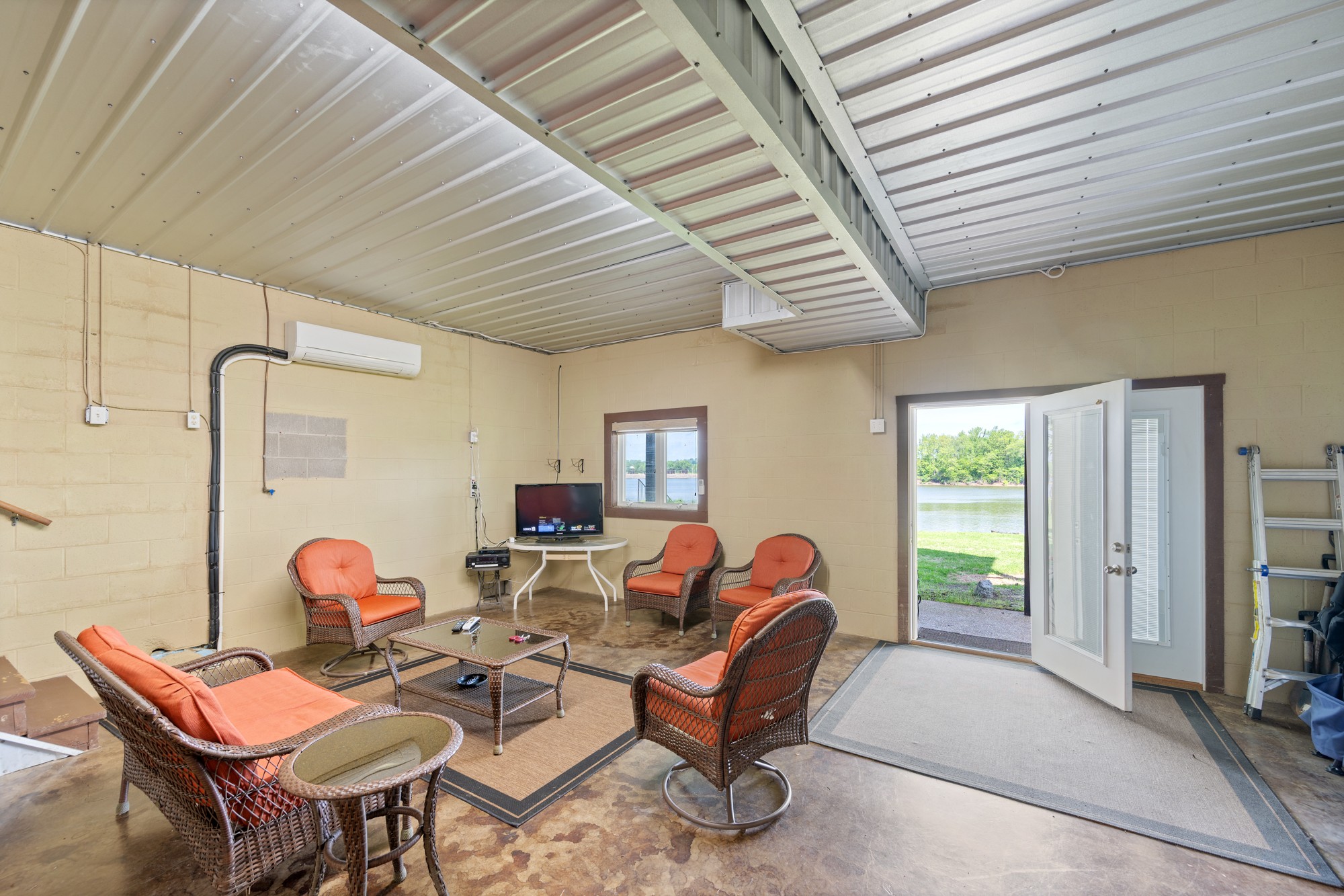 1885 Col James Hardin Road Clifton, TN 38425 - Photo 42 of 83 Gallery Image 42