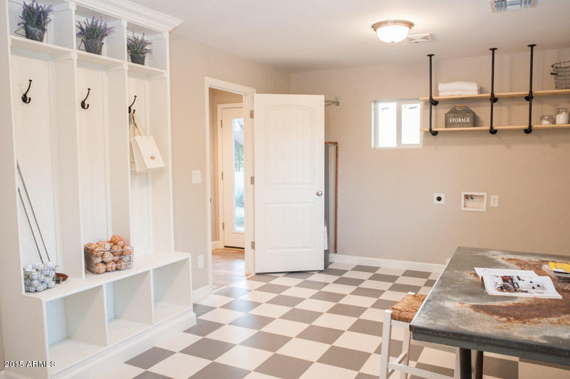 75 East Silver Creek Road Gilbert, AZ 85296 - Photo 8 of 18 Laundry/Pantry Mud Room Concept