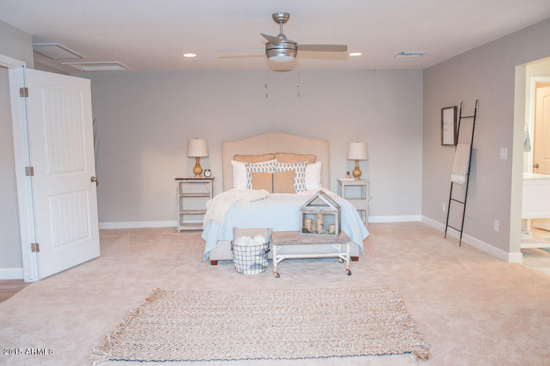 75 East Silver Creek Road Gilbert, AZ 85296 - Photo 9 of 18 Large master suite