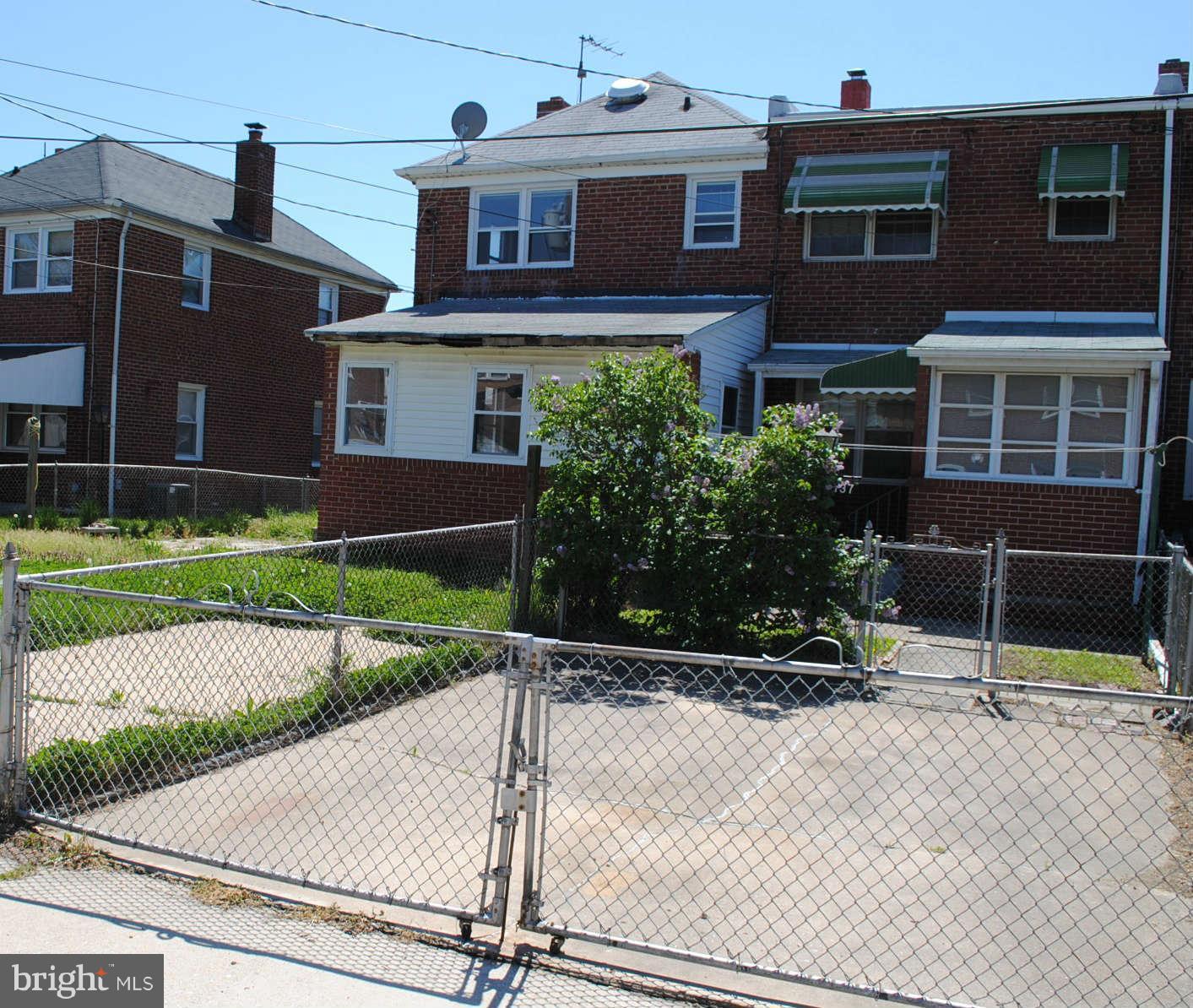 137 Riverthorn Road Baltimore, MD 21220 - Photo 20 of 30 2 CAR PARKING PAD IN REAR