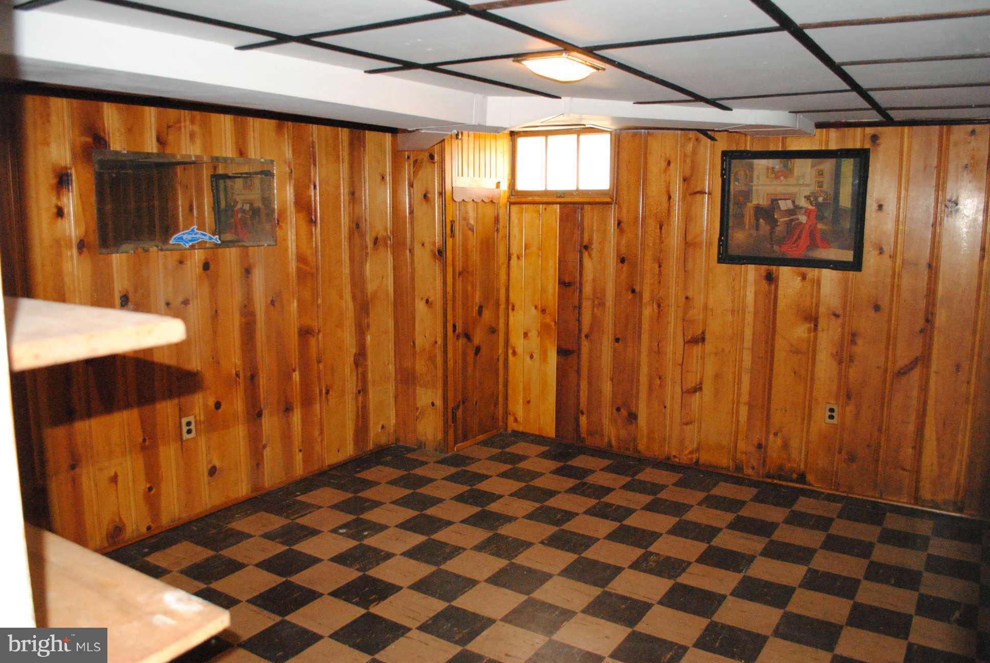 137 Riverthorn Road Baltimore, MD 21220 - Photo 25 of 30 FAMILY ROOM IN BASEMENT