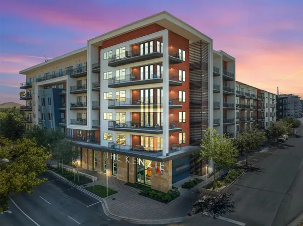 $2,512 | 3201 Esperanza Crossing, Unit 415, Austin, TX 78758