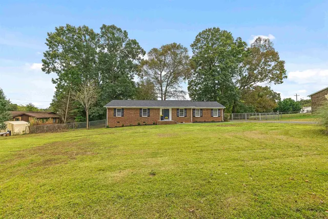 $280,000 | 104 Hilldale Drive, Boiling Springs, SC 29316