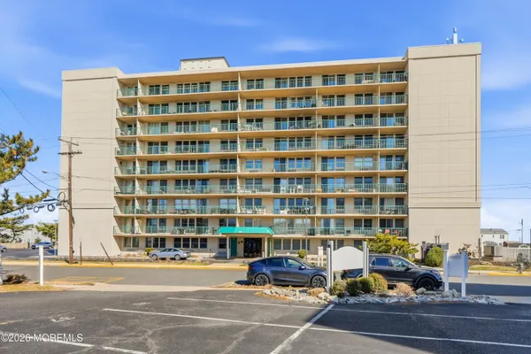 $6,000 | 480 Ocean Avenue North, Unit 9H, Long Branch, NJ 07740