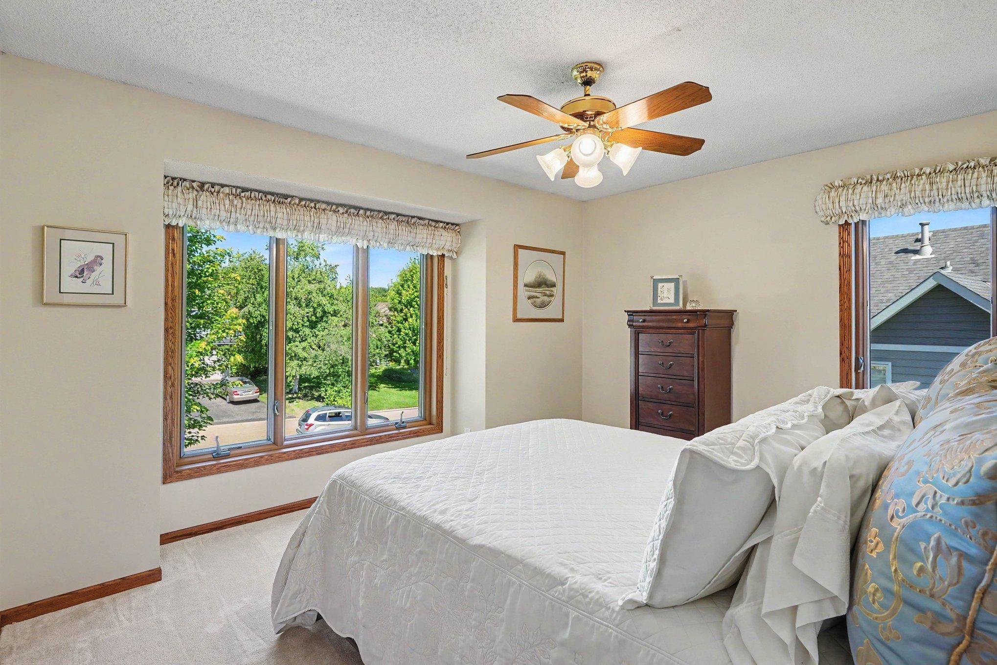 7016 Beacon Circle Eden Prairie, MN 55346 - Photo 20 of 34