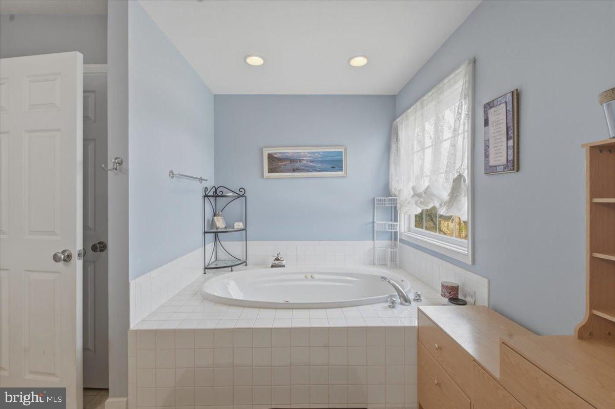 2643 Middle Road Winchester, VA 22601 - Photo 24 of 45 Jetted tub in Primary bathroom