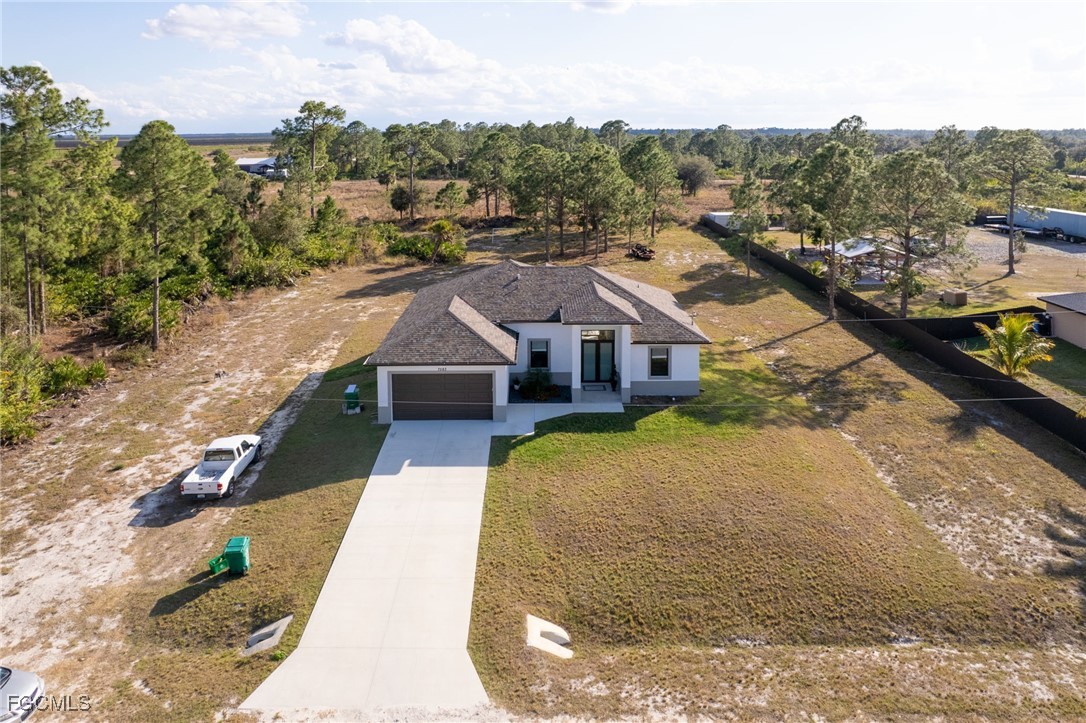 7583 15th Place LaBelle, FL 33935 - Photo 3 of 34 a picture of city view