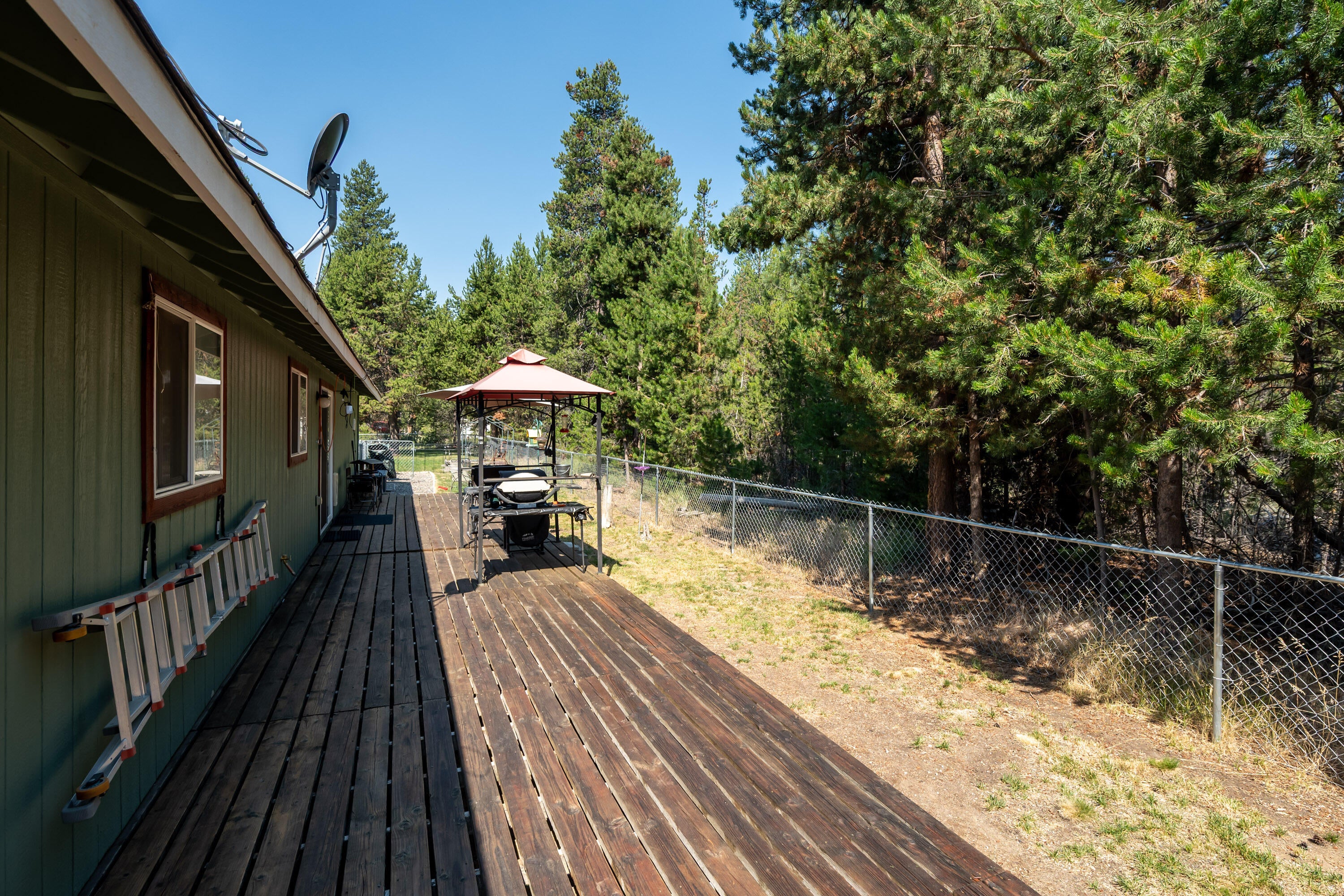 15610 Burgess Road La Pine, OR 97739 - Photo 19 of 33 TPark_3383_071625-HDR