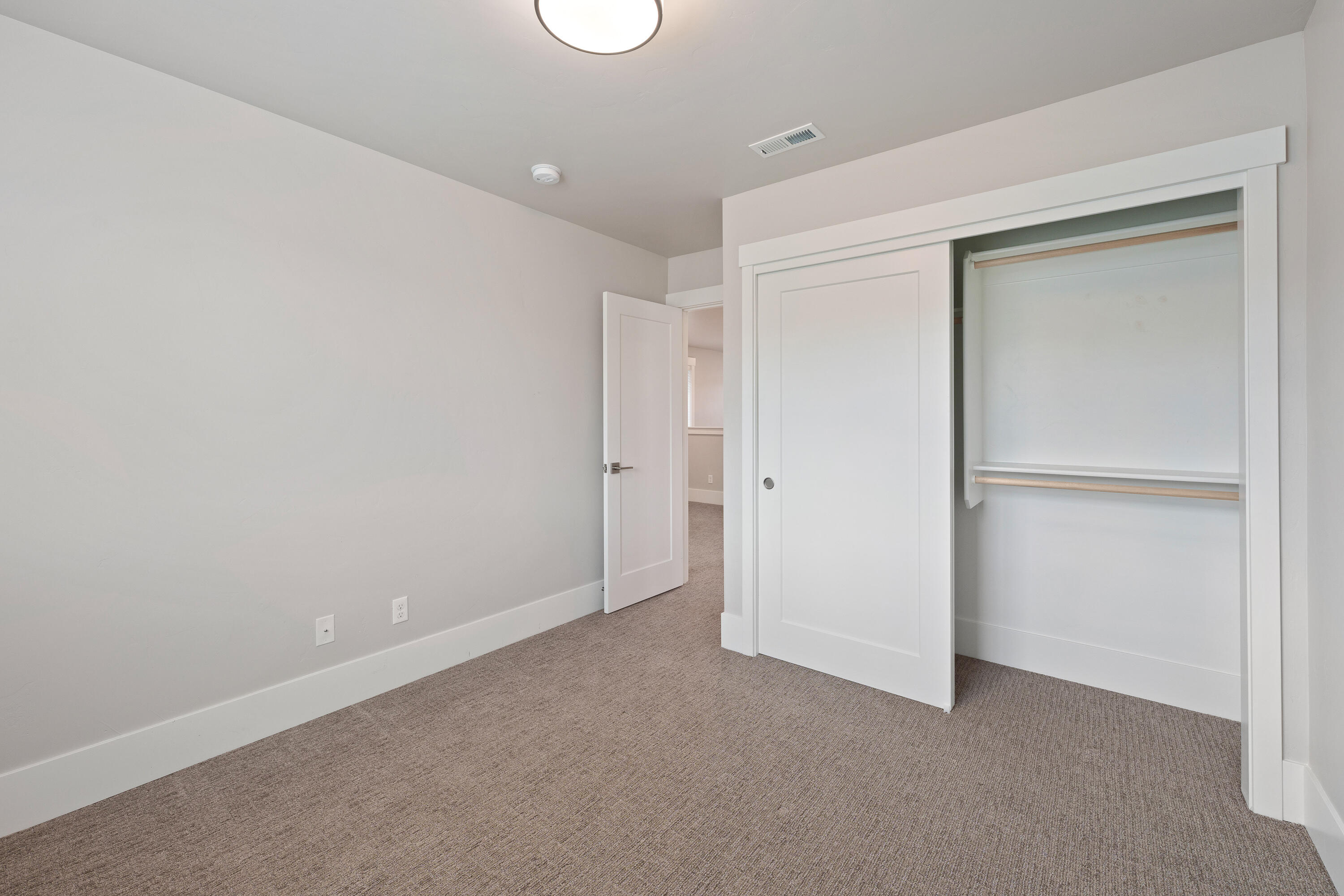 2296 Northwest Skyline Ranch Road Bend, OR 97703 - Photo 25 of 36 Sizable closet in each of the guest rooms