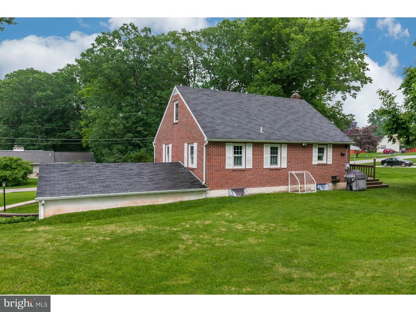 310 Quarry Road Spring City, PA 19475 - Photo 23 of 24 Exterior Back