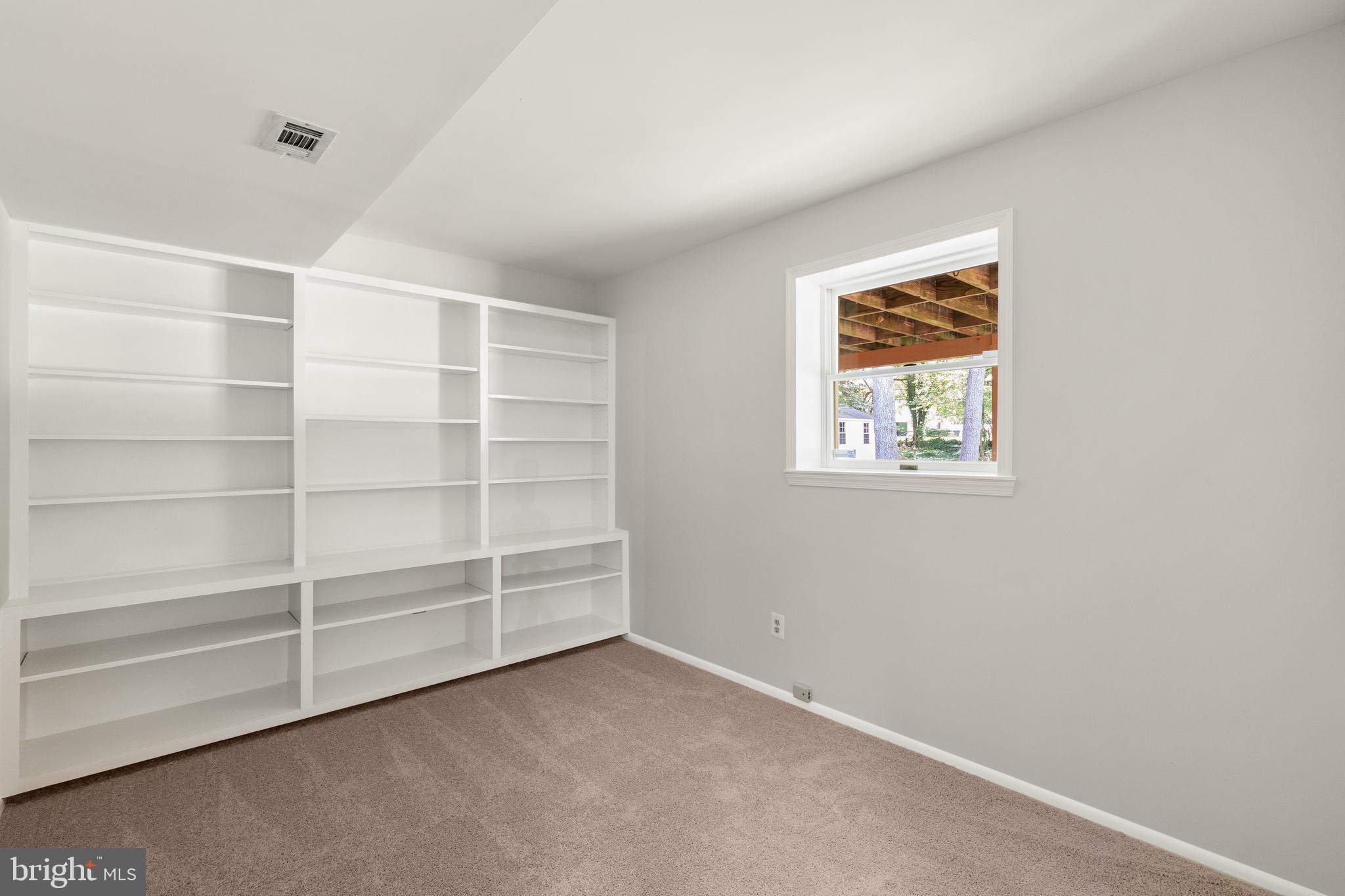 8816 Gateshead Road Alexandria, VA 22309 - Photo 17 of 35 Gallery Image 17