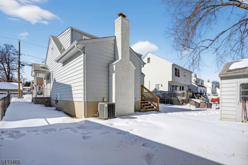 88 Harrington Road Clifton, NJ 07012 - Photo 19 of 20