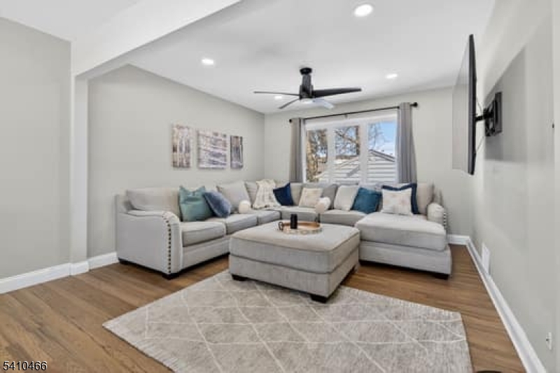 88 Harrington Road Clifton, NJ 07012 - Photo 5 of 20