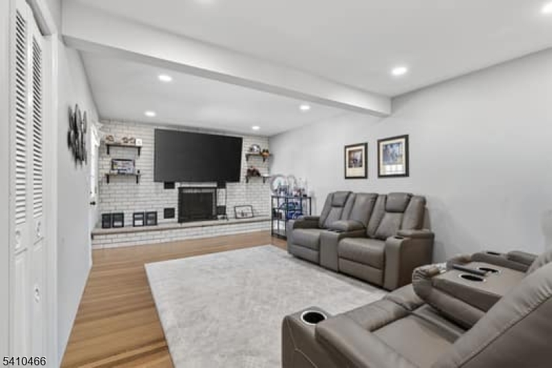 88 Harrington Road Clifton, NJ 07012 - Photo 8 of 20