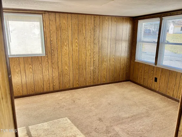 $700 | 115 Shenandoah Drive, Johnson City, TN 37601