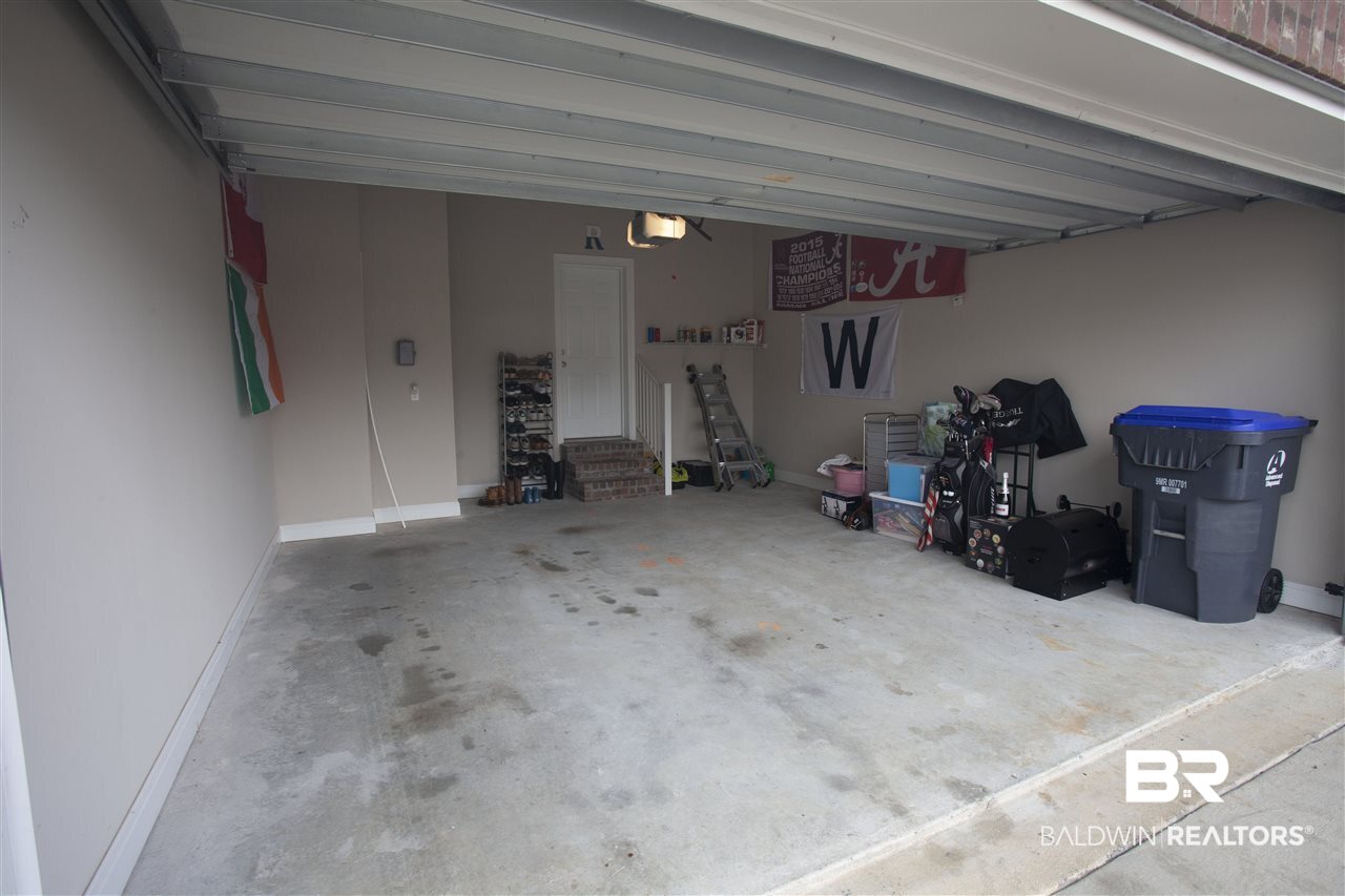 31172 C Thicket Way Daphne, AL 36527 - Photo 4 of 26 Garage