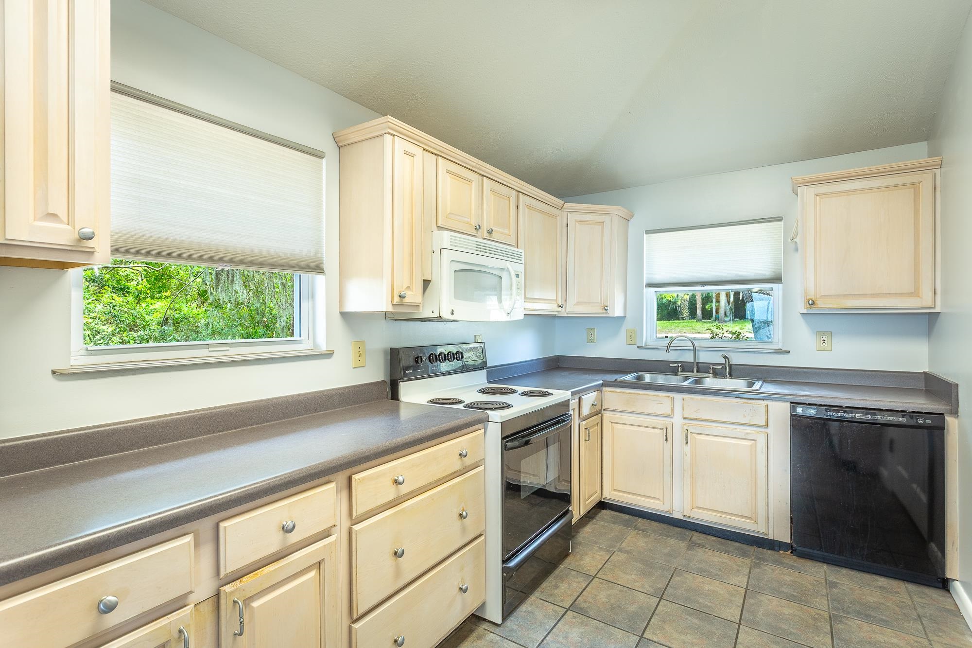 632 Mariner Circle Alligator Point, FL 32346 - Photo 25 of 44