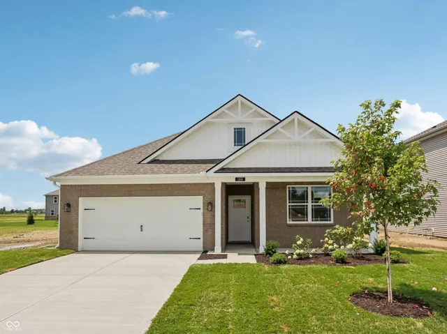 $324,900 | 188 Springfield Crossing, Greenfield, IN 46140