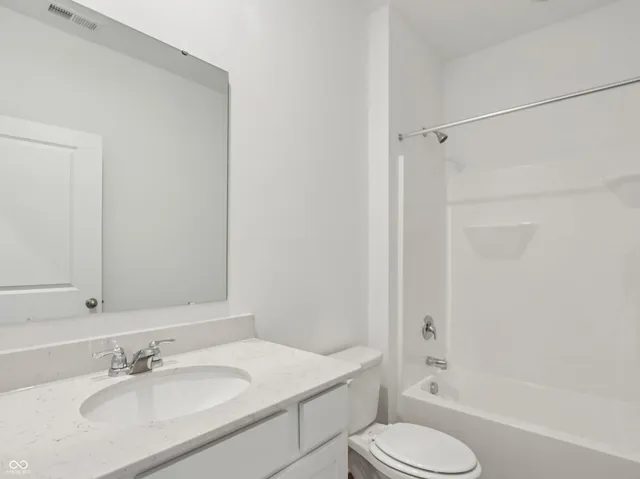 $324,900 | 188 Springfield Crossing, Greenfield, IN 46140