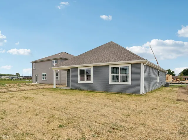 $324,900 | 188 Springfield Crossing, Greenfield, IN 46140