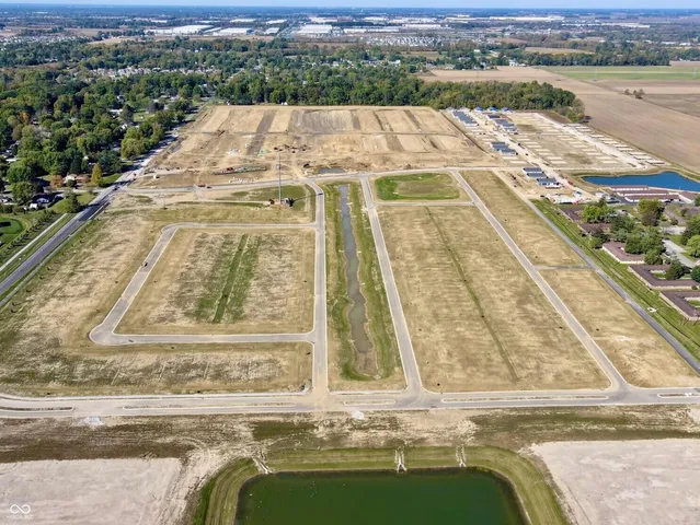 $324,900 | 188 Springfield Crossing, Greenfield, IN 46140