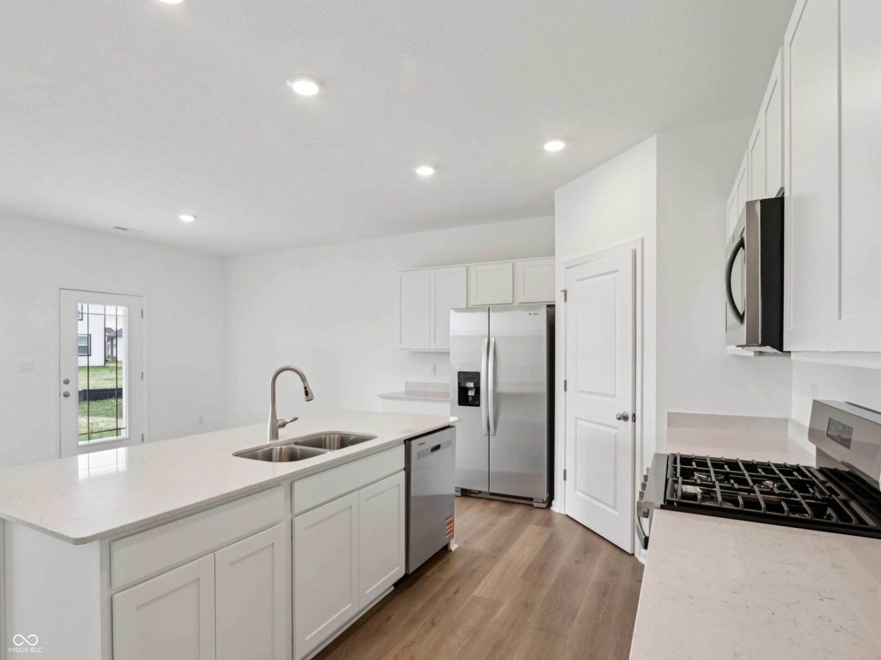 188 Springfield Crossing Greenfield, IN 46140 - Photo 8 of 35