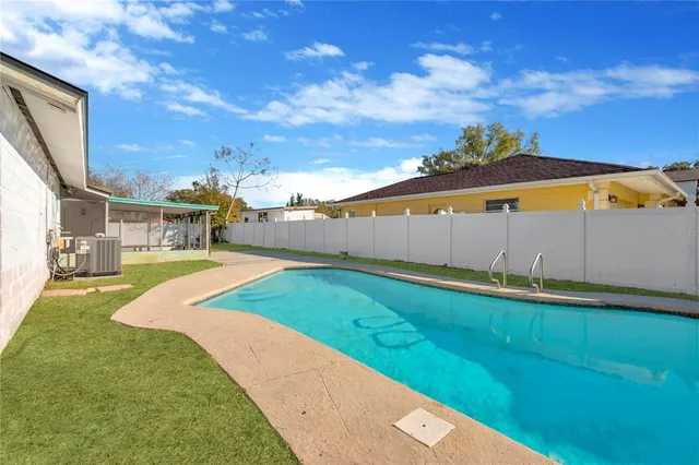 $299,900 | 3717 Southview Drive, Brandon, FL 33511