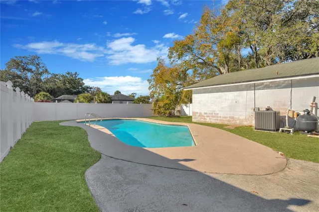 $299,900 | 3717 Southview Drive, Brandon, FL 33511