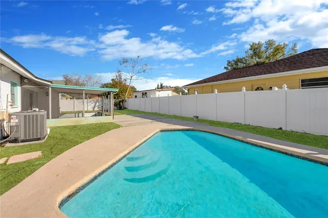 $299,900 | 3717 Southview Drive, Brandon, FL 33511