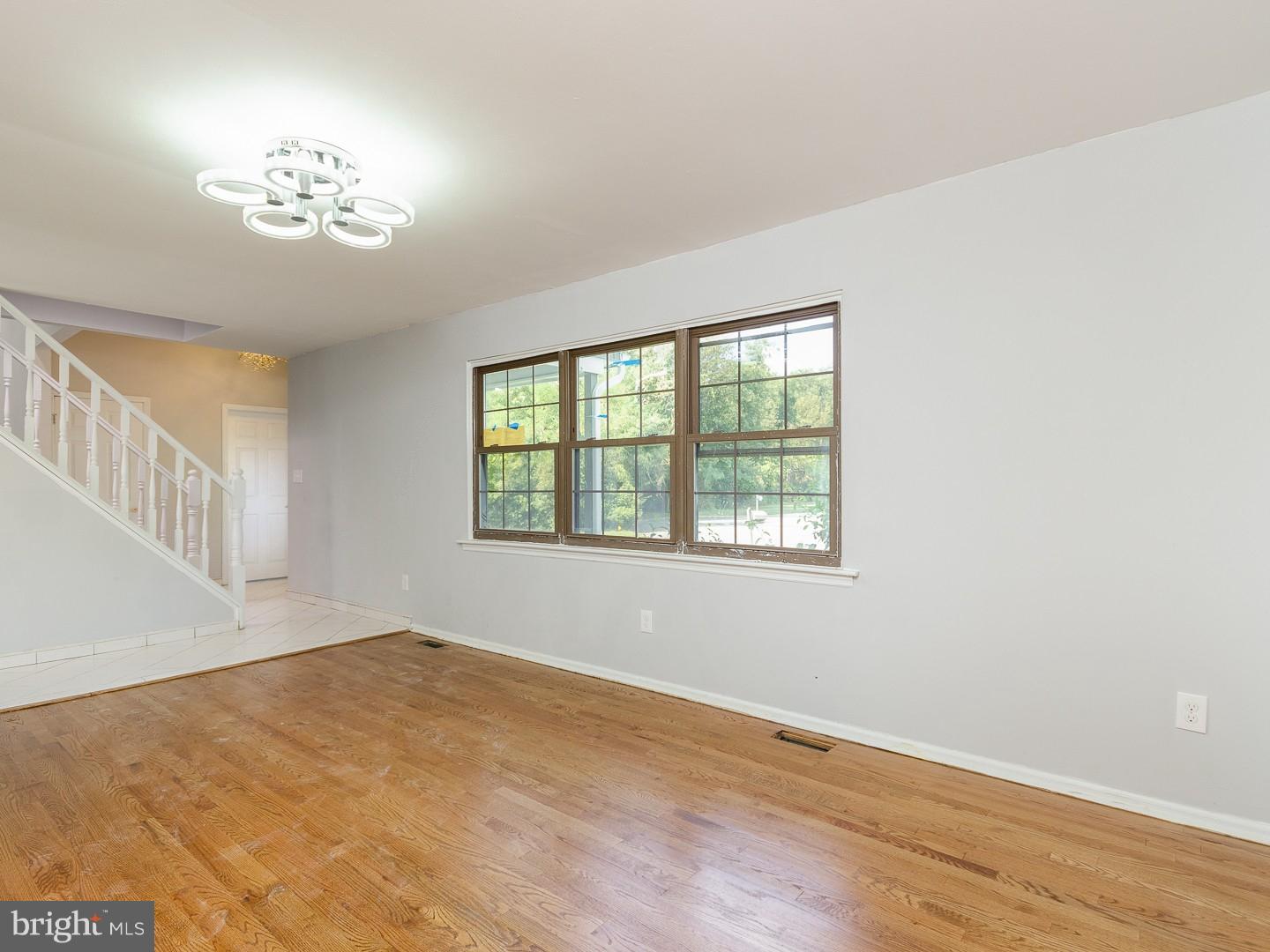 7 Latham Way Sicklerville, NJ 08081 - Photo 12 of 25