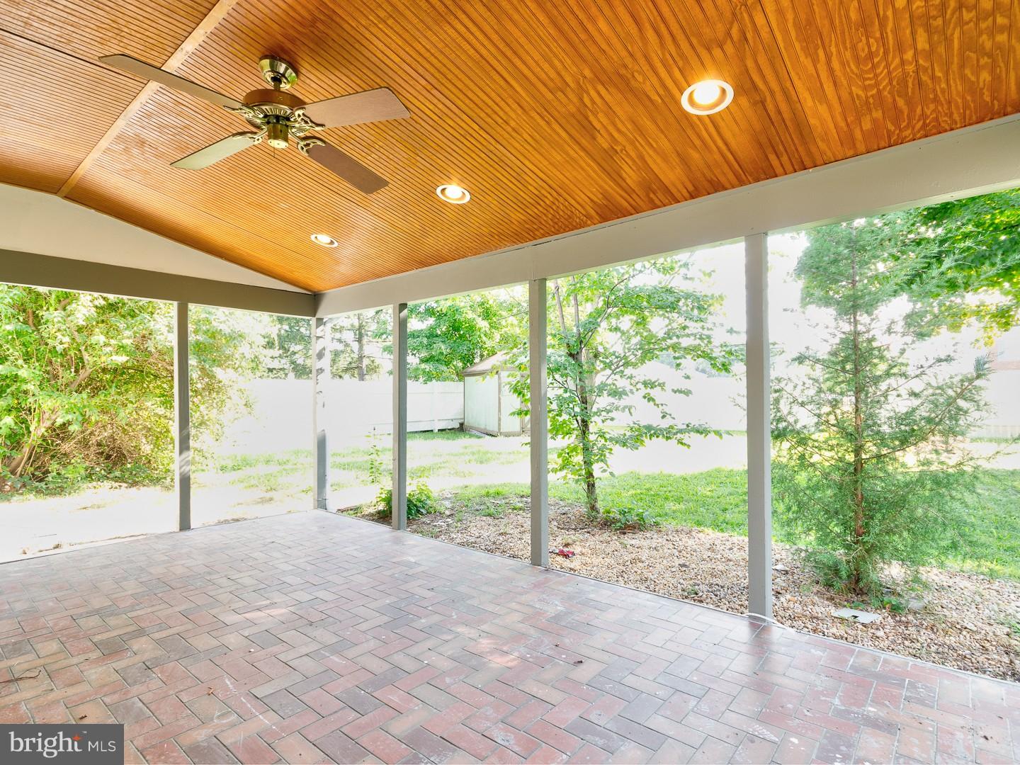 7 Latham Way Sicklerville, NJ 08081 - Photo 14 of 25