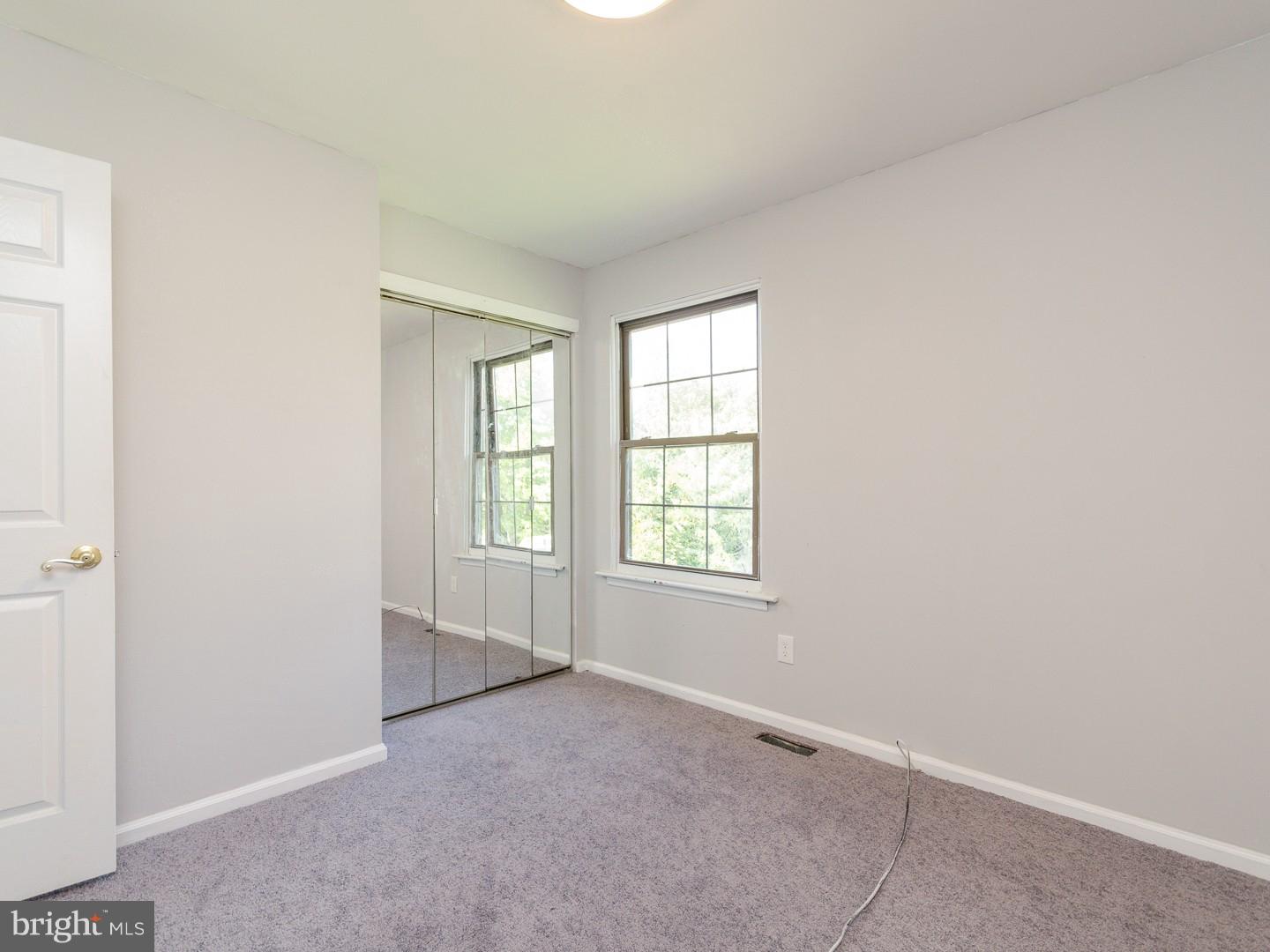 7 Latham Way Sicklerville, NJ 08081 - Photo 16 of 25