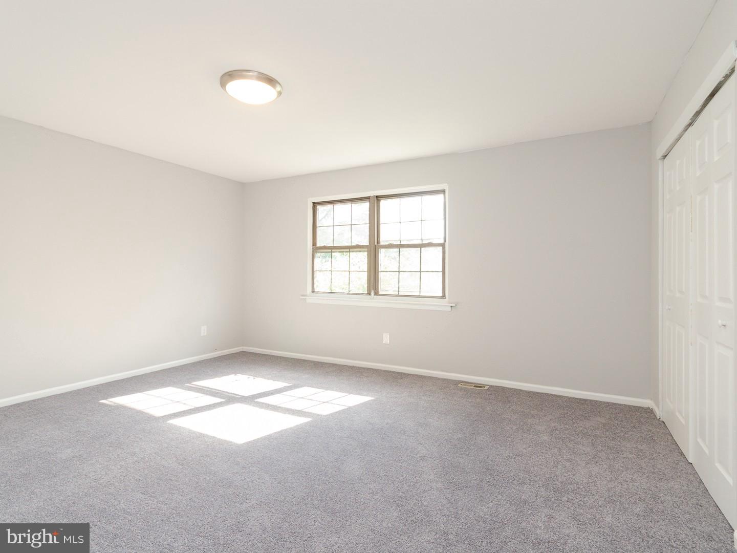 7 Latham Way Sicklerville, NJ 08081 - Photo 7 of 25
