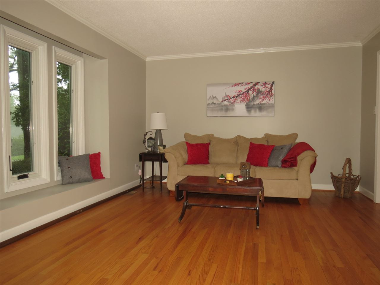 1321 Medfield Road Raleigh, NC 27607 - Photo 2 of 26 Living Room