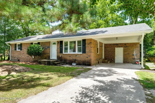 $225,000 | 111 Waverly Faison Road, Faison, NC 28341