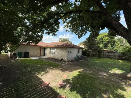 $200,000 | 619 Rainy River Drive, Houston, TX 77037