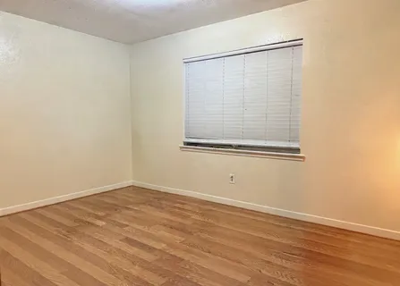 $200,000 | 619 Rainy River Drive, Houston, TX 77037