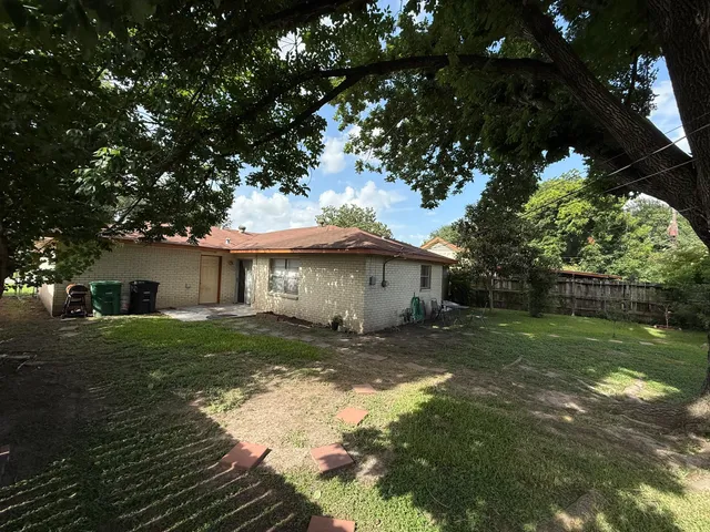 $210,000 | 619 Rainy River Drive, Houston, TX 77037