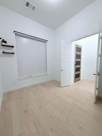 an empty room with a empty space