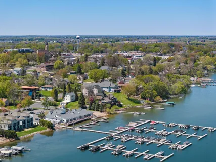 $2,200,000 | 208 East Lake Street, Waconia, MN 55387